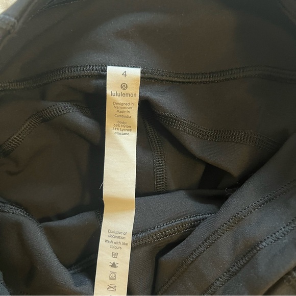 Lululemon high waist with pockets - Picture 3 of 6